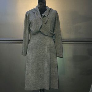 Women’s cAnnected long sleeve fabric dress!